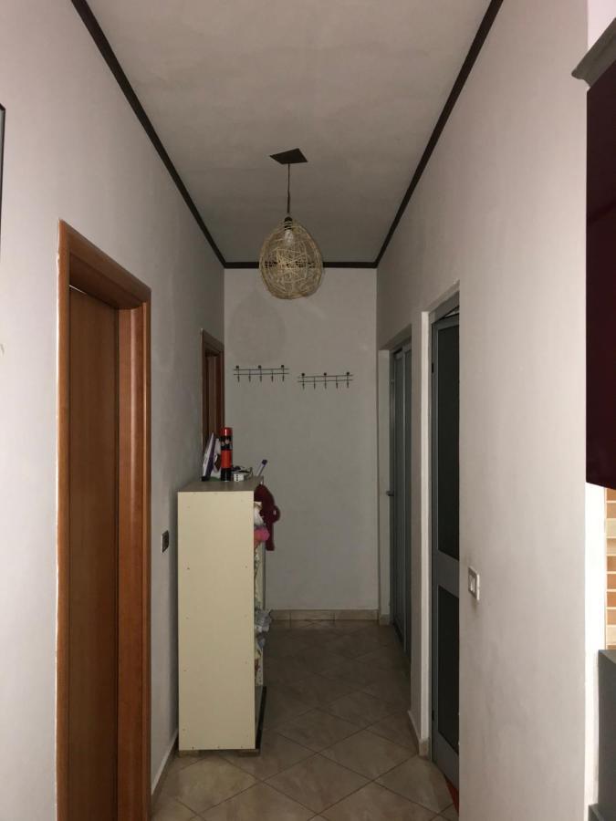 Yzberishti Home Sweet Home - Guest House מראה חיצוני תמונה