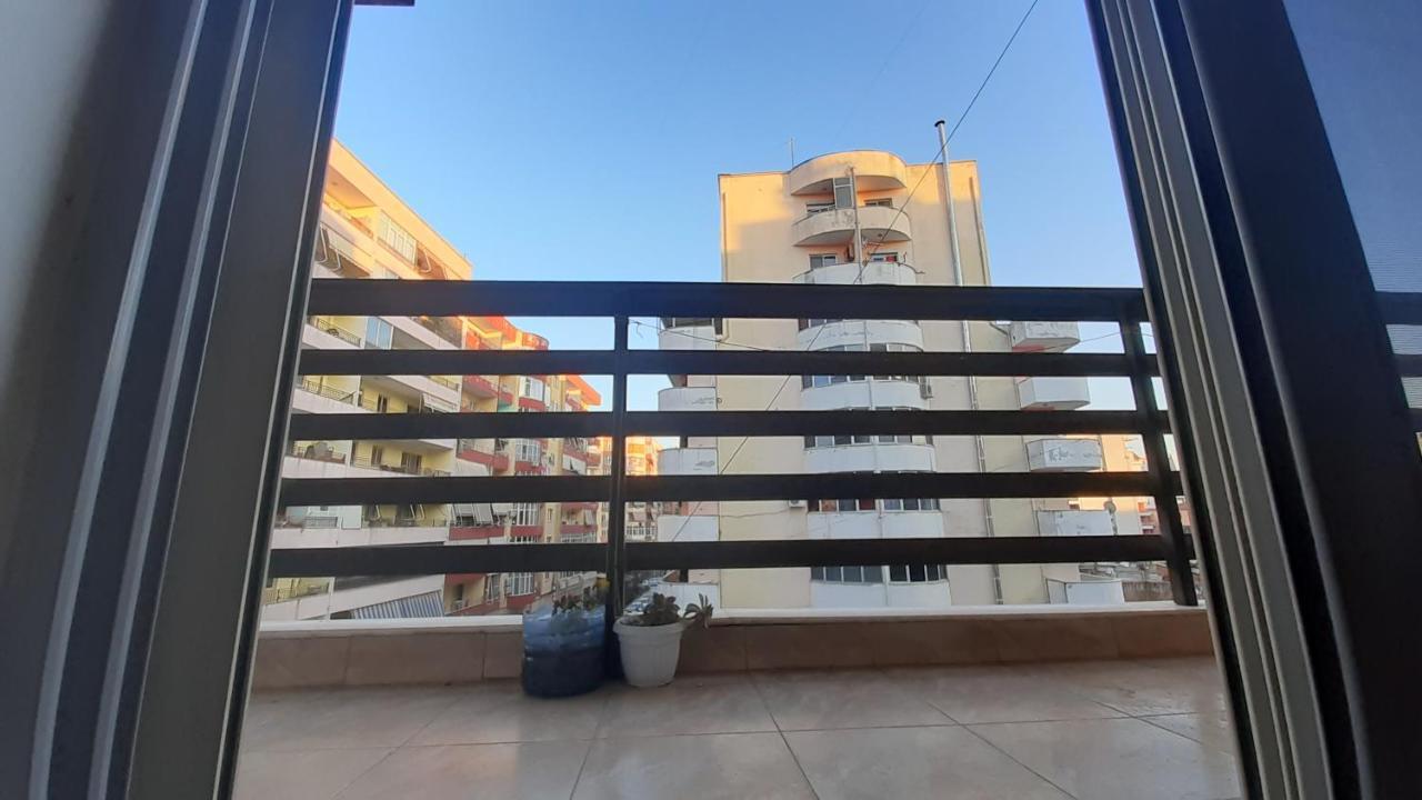 Yzberishti Home Sweet Home - Guest House מראה חיצוני תמונה
