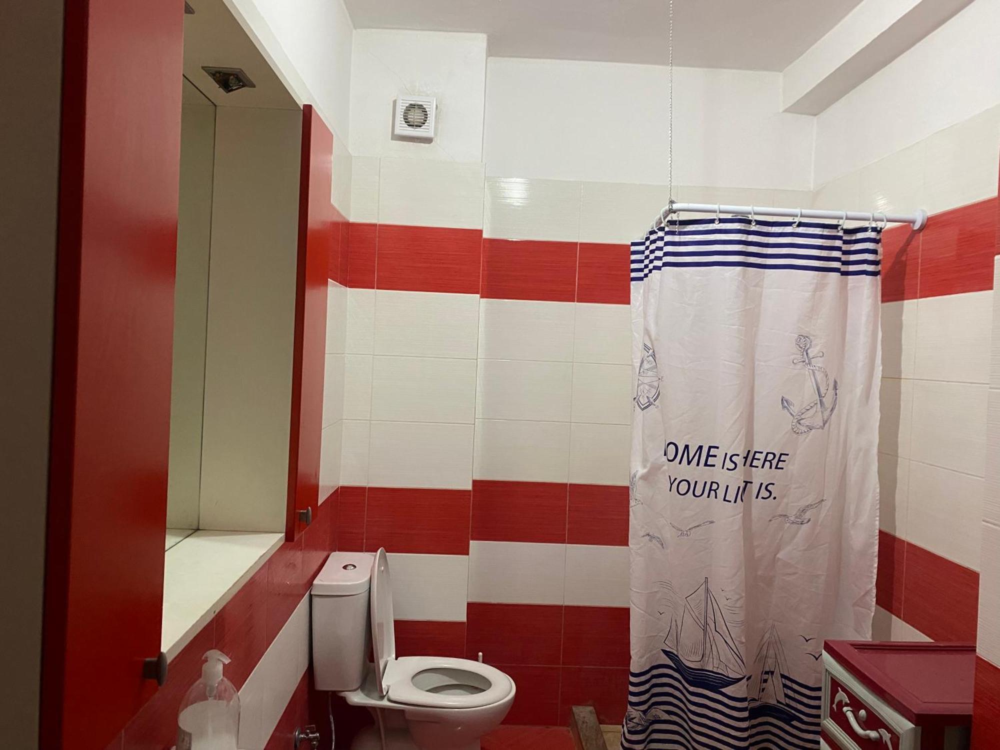 Yzberishti Home Sweet Home - Guest House מראה חיצוני תמונה