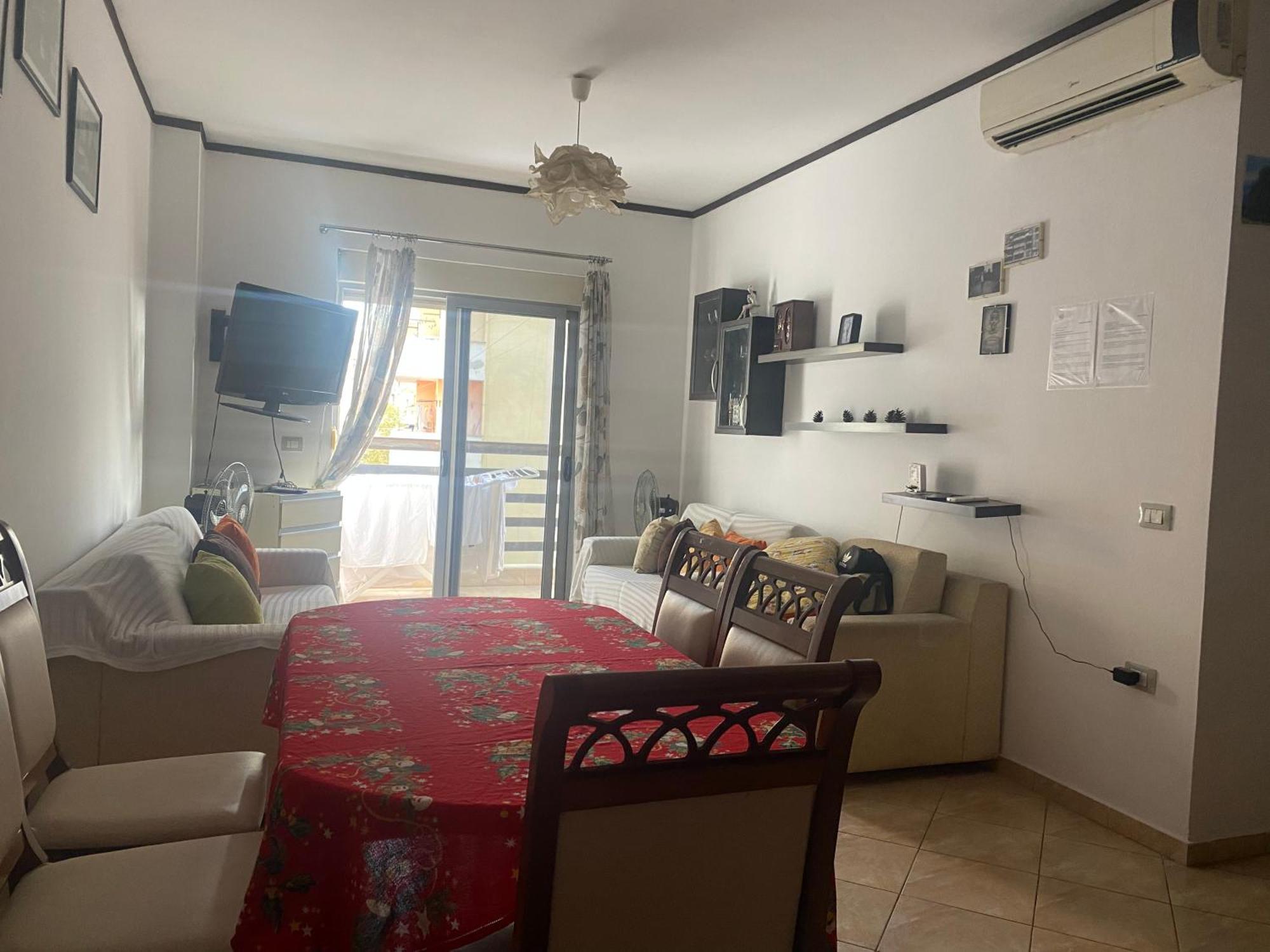 Yzberishti Home Sweet Home - Guest House מראה חיצוני תמונה
