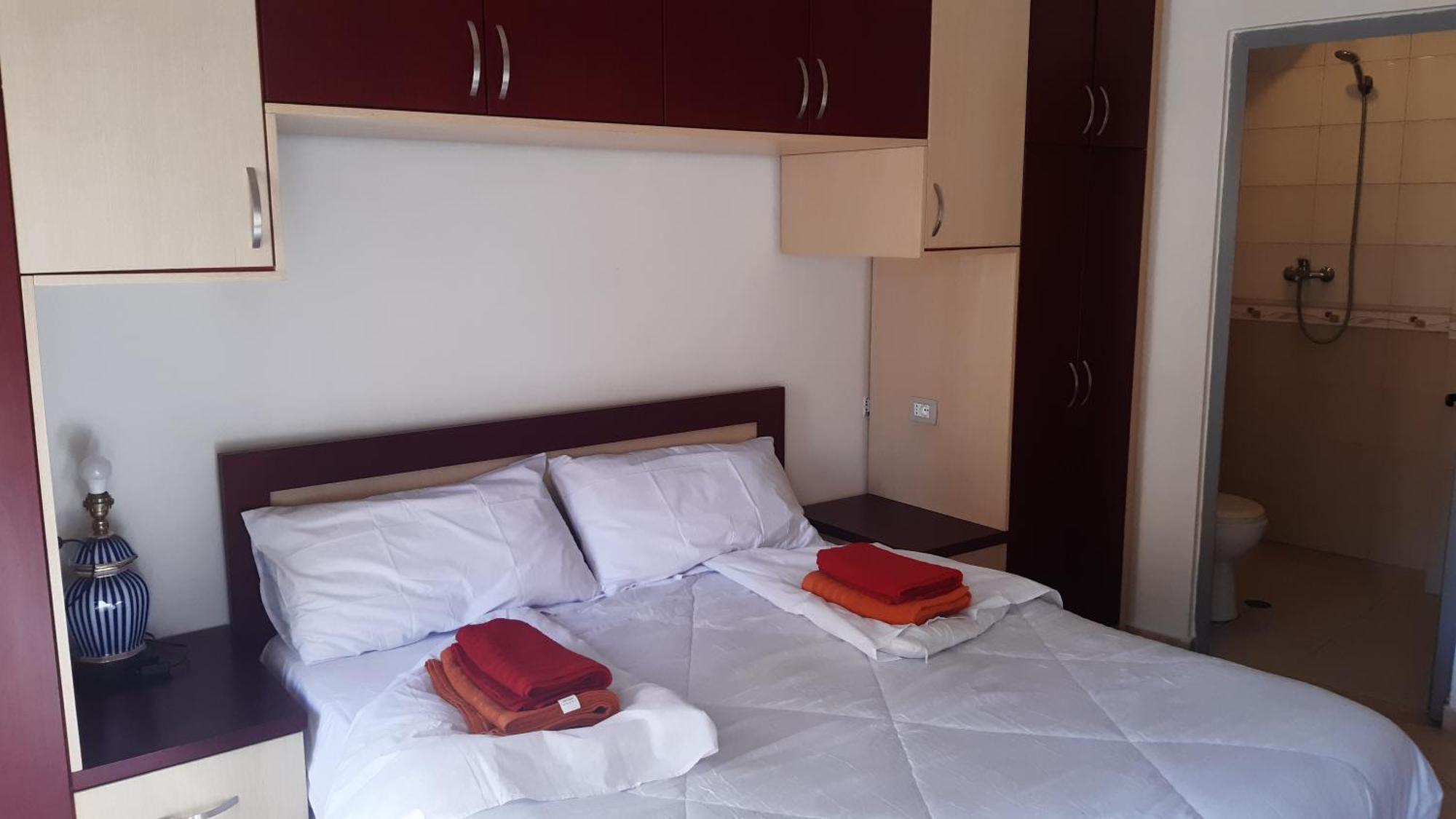 Yzberishti Home Sweet Home - Guest House חדר תמונה