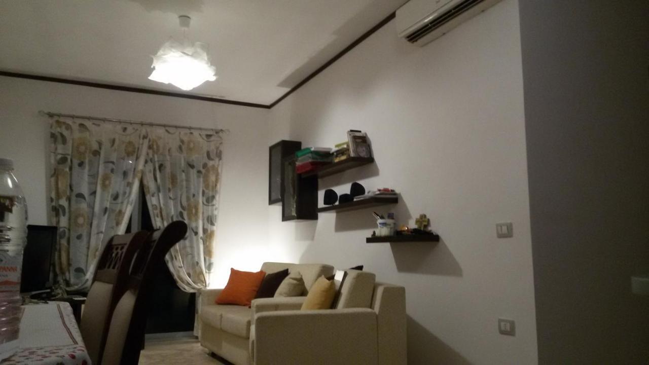 Yzberishti Home Sweet Home - Guest House מראה חיצוני תמונה